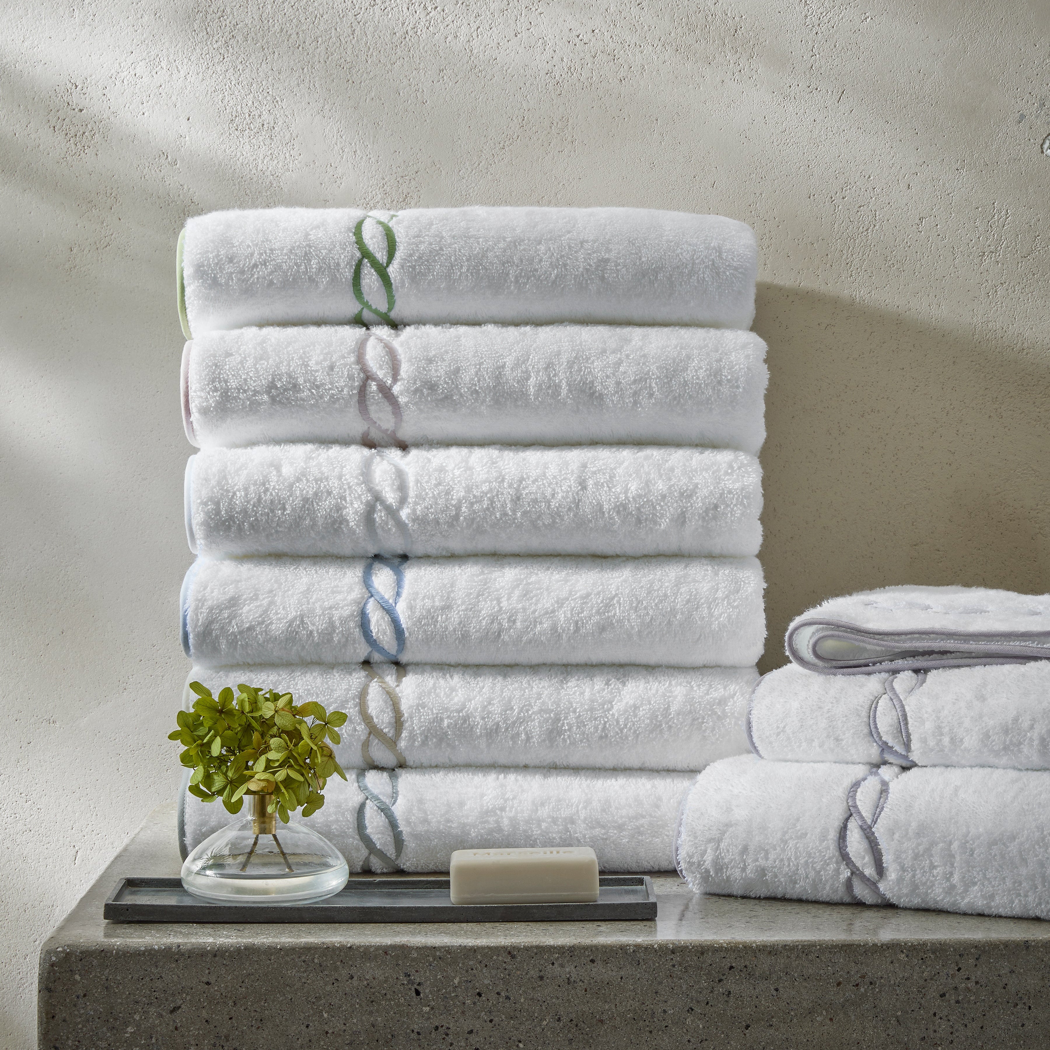 Classic Chain Towels by Matouk