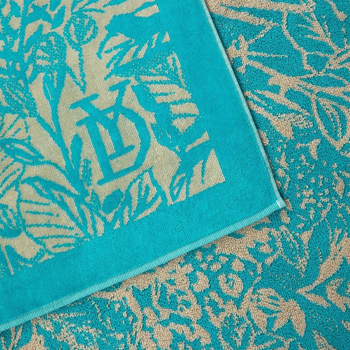 Sao Beach Towel