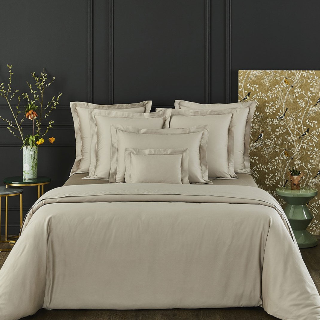 Triomphe by Yves Delorme