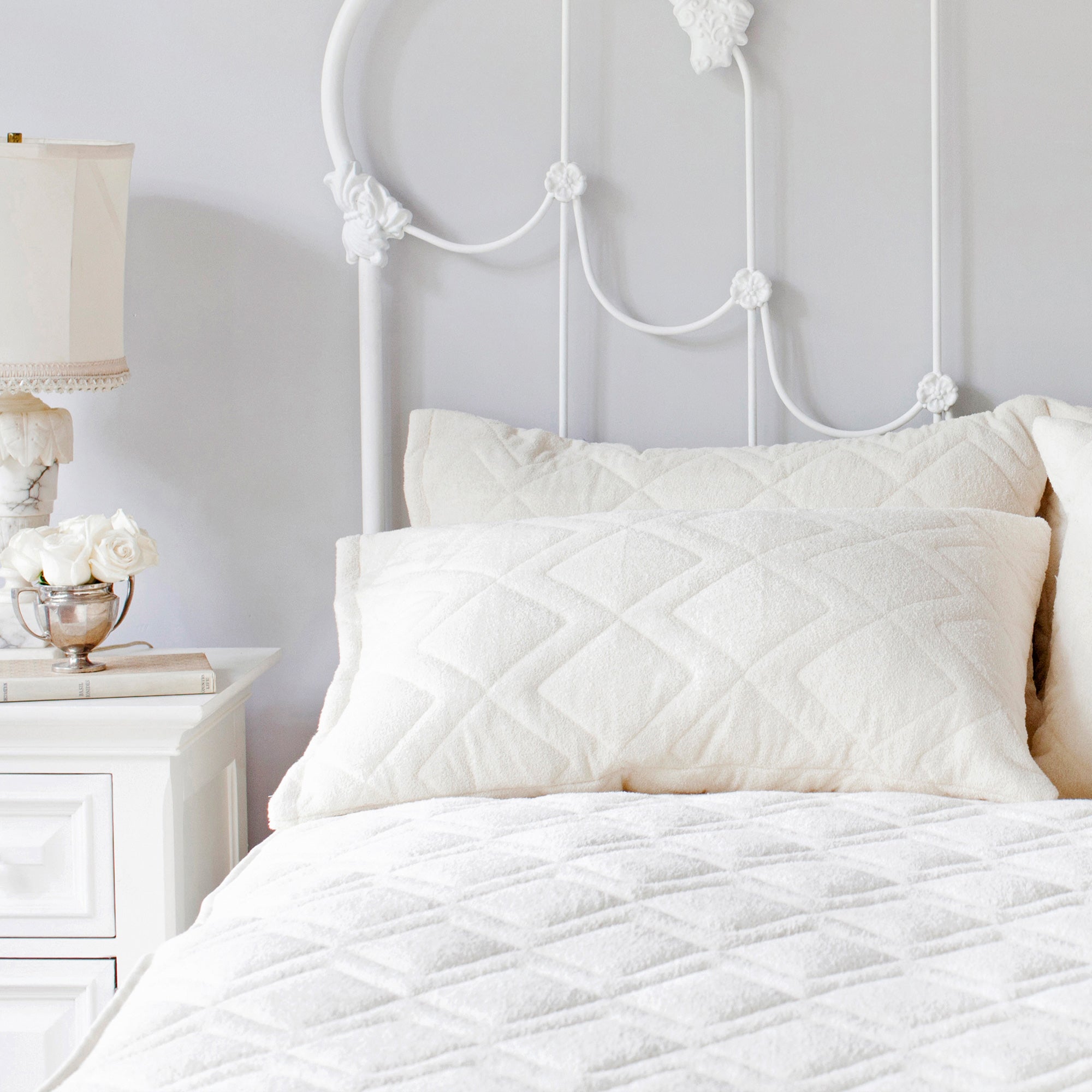 St. Dormeir Pillow Protector