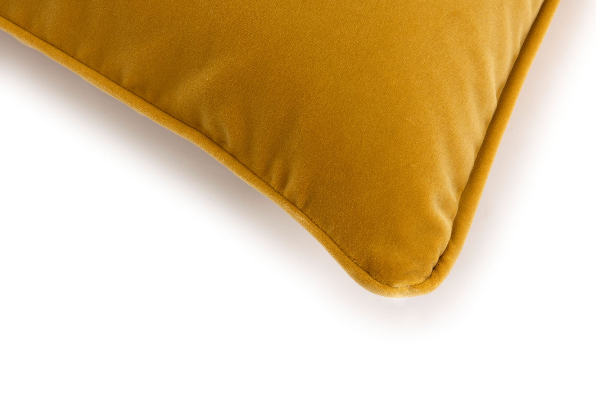 Divan 22" Decorative Cushion