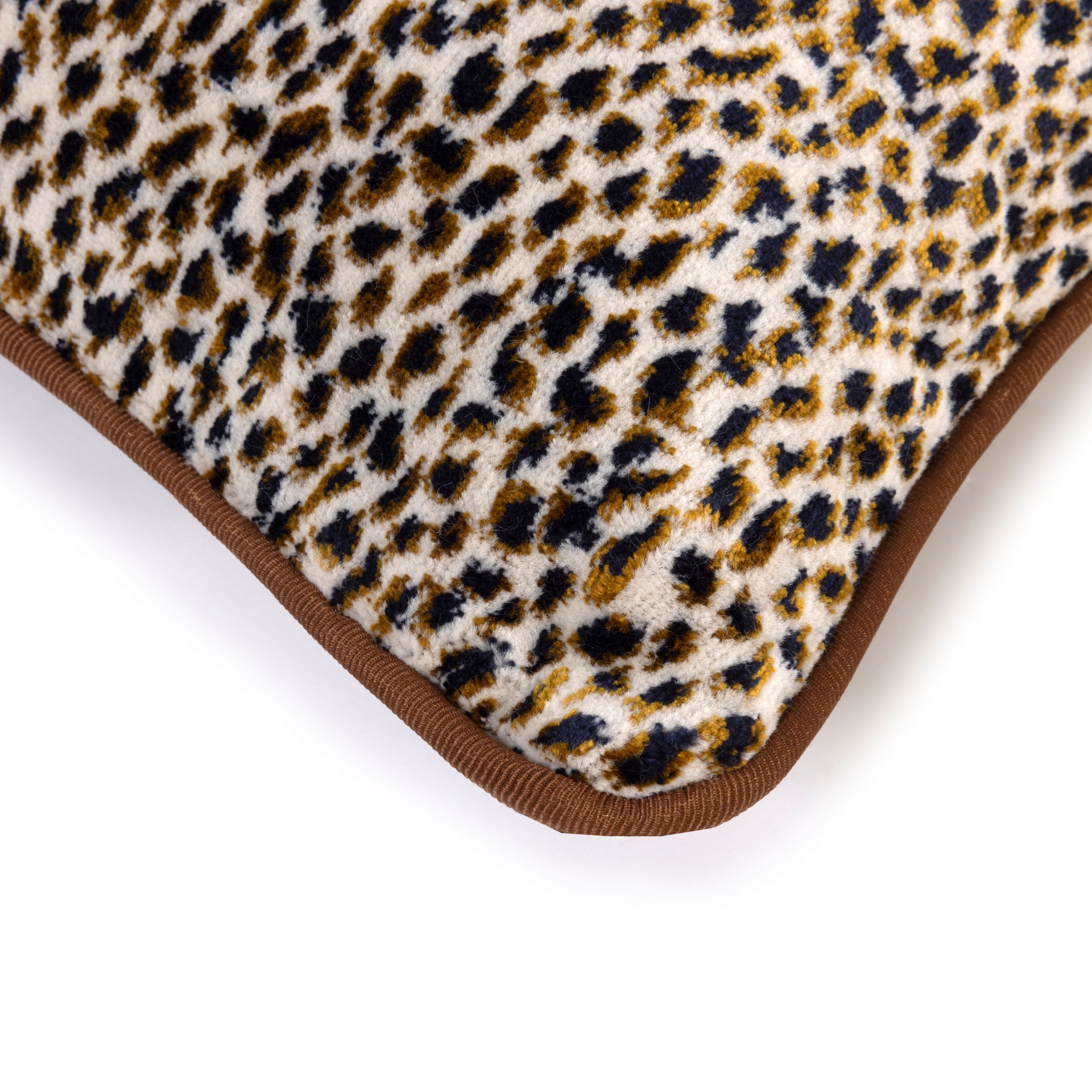 Zenaide 18" Decorative Cushion