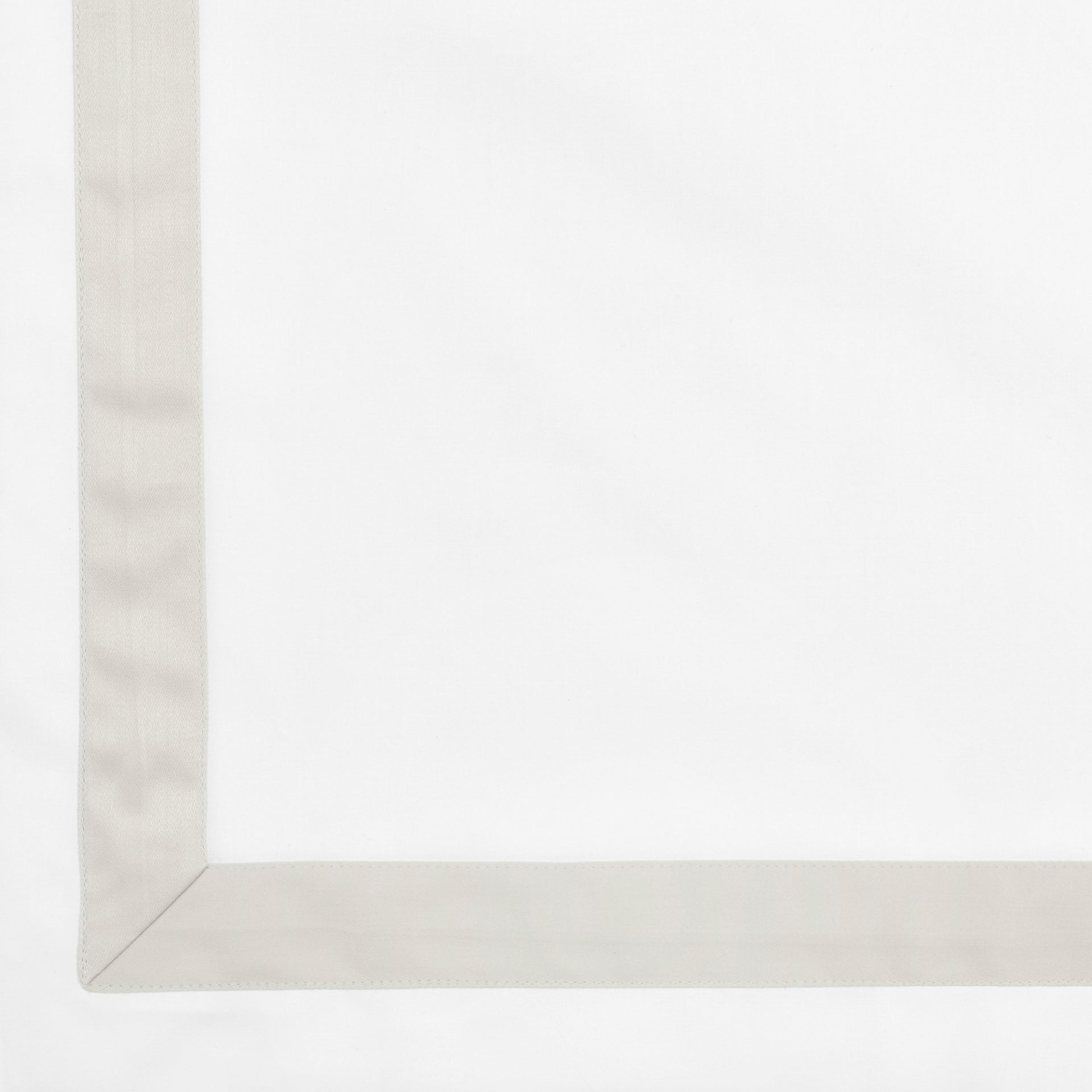 White/Pearl-Blanc/Perle