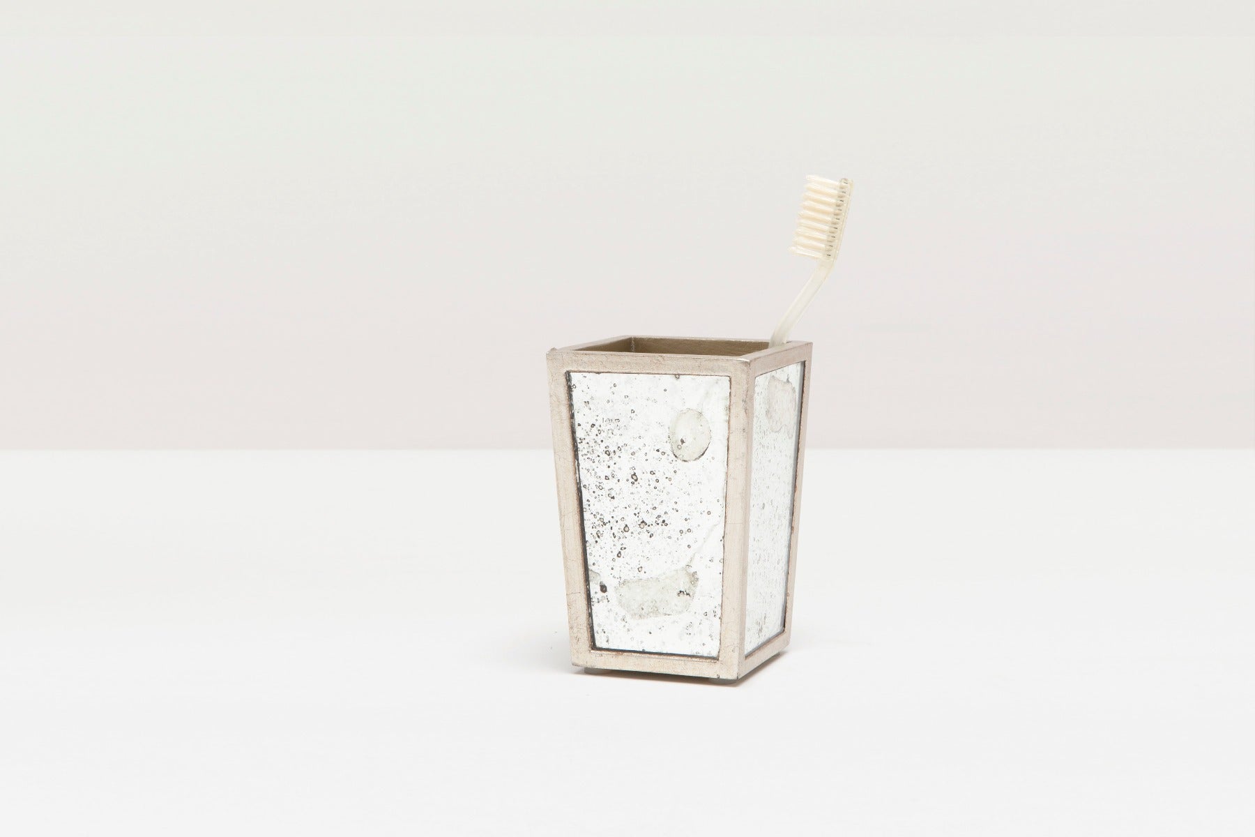 Tooth Brush Holder