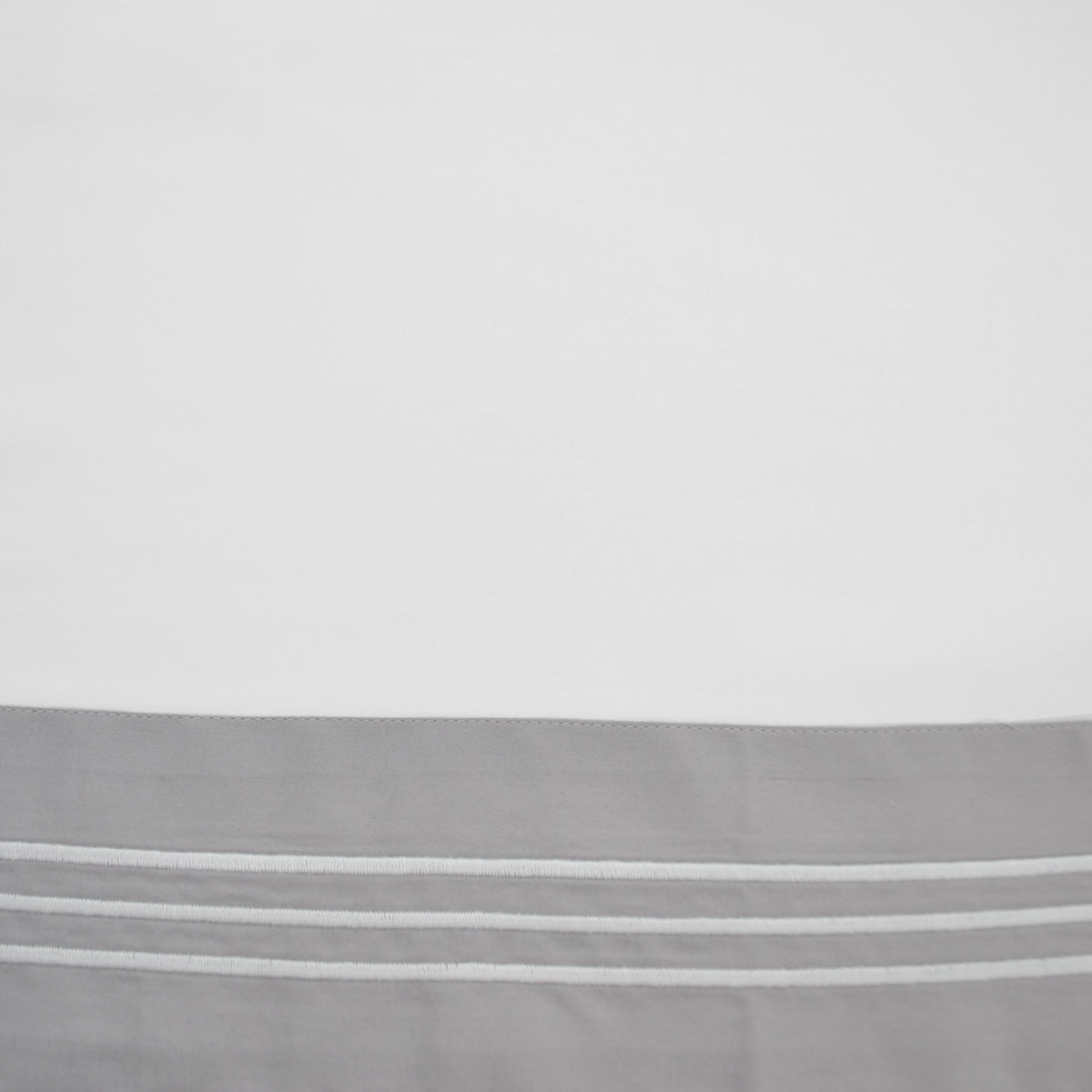 White/Silver Moon - Blanc/Silvermoon