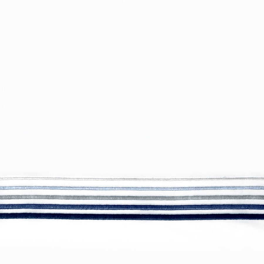 White/Blue - Blanc/Bleu