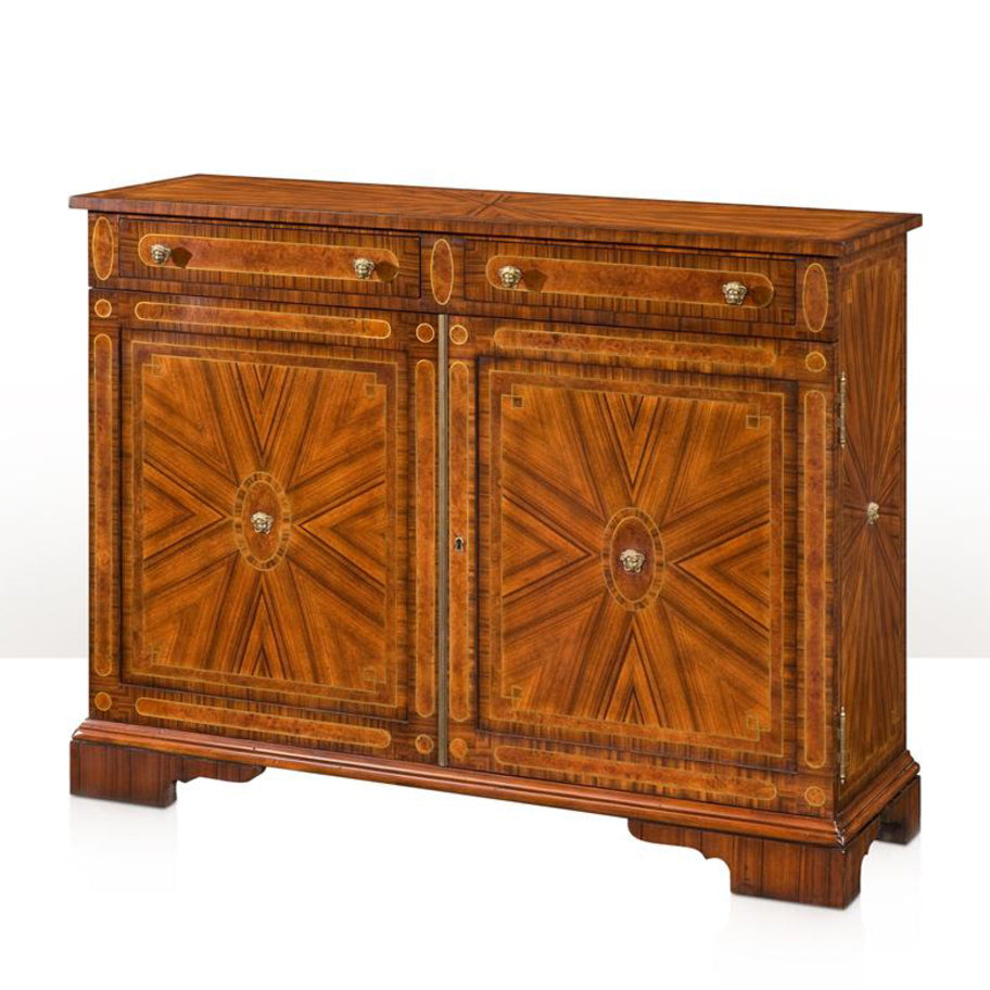 Cabinet Auguste